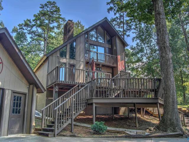 453 Cherokee Road