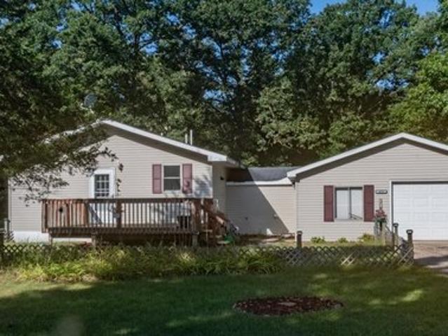 453 N 2nd Ave, Redgranite, WI 54970