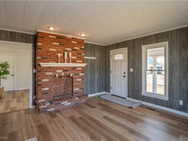 453 Wood Avenue