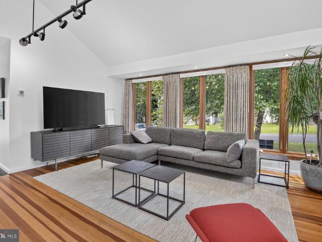 4544 Fairfield Drive