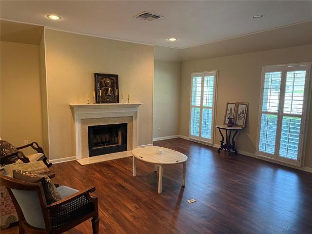 4544 Westchester Drive