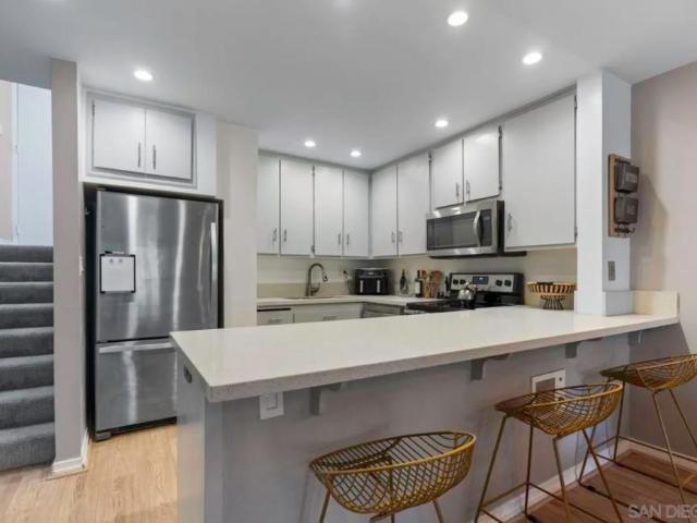 4545 Collwood Blvd 52