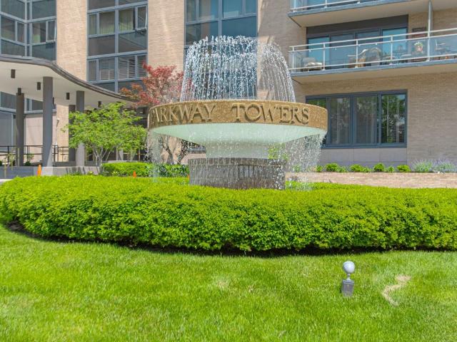 4545 Wornall Road # 208