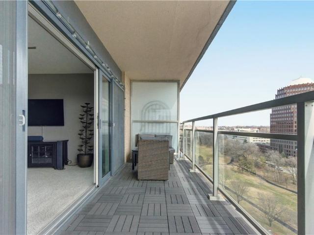 4545 Wornall Road, Unit 1104, Kansas City, MO 64111 | MLS #2620
