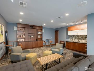 4547 8th Avenue NE # 203