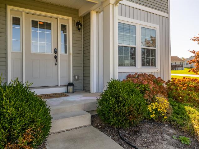 4548 Lauren Lane