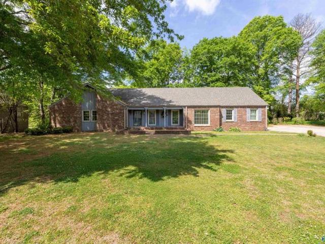 454 1st St SE, Hamilton, AL 35570