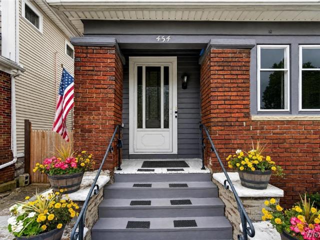 454 Colvin Avenue