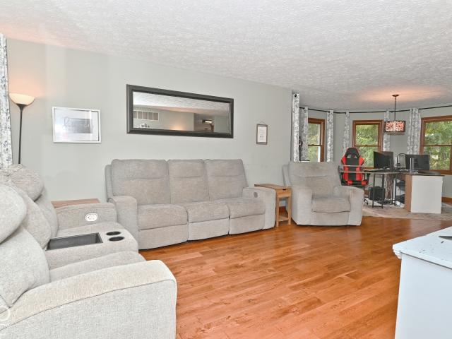 454 E County Road 550 S