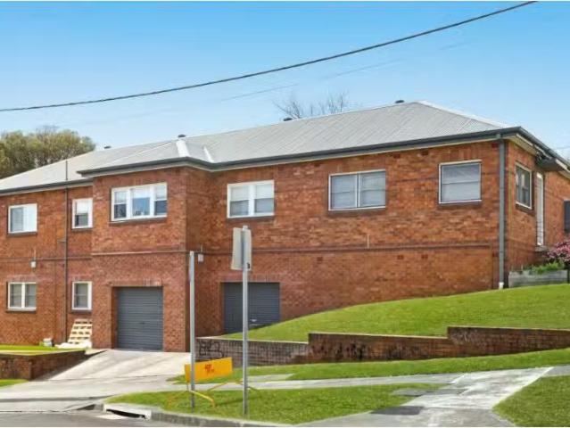 4/54 Loftus Street, Wollongong Apartment for rent Listed by P.