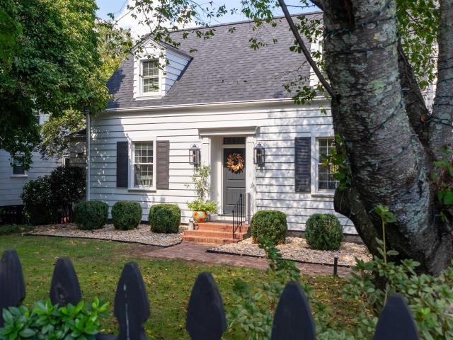 454 Longview Terrace