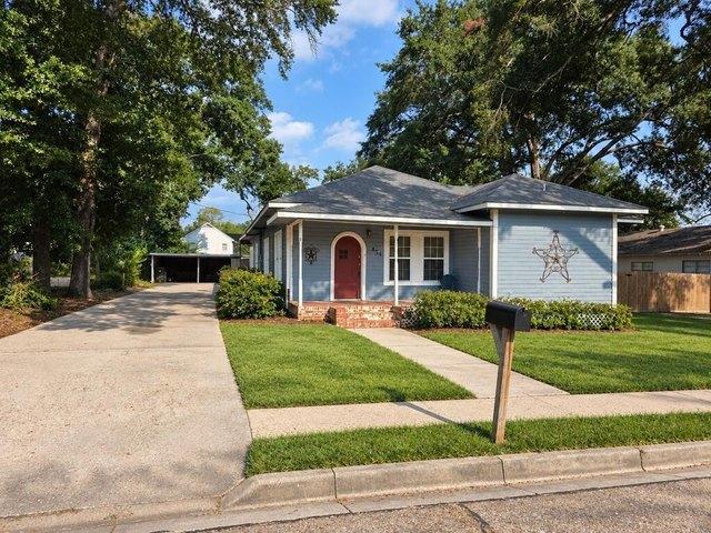 454 Powell St, Jasper, TX 75951