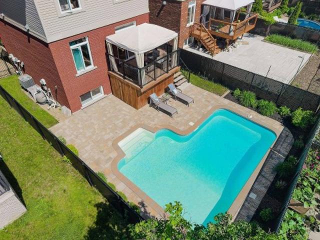 454 Rue Des Thalias, Laval Sainte Dorothée, QC, H7X 4H8 house for sale | Listing ID 23739 | Royal LePage