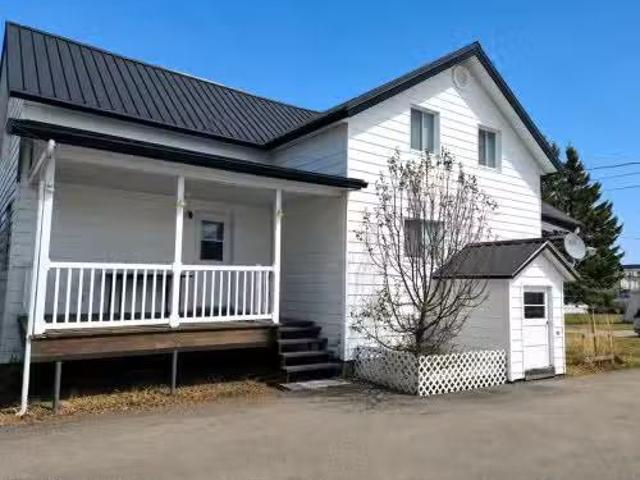 454 Rue Labrecque, Saint Honoré De Shenley, QC, G0M 1V0 hous.