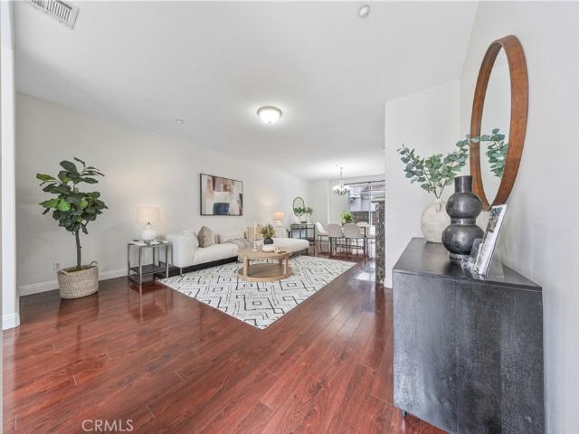 454 W Duarte D