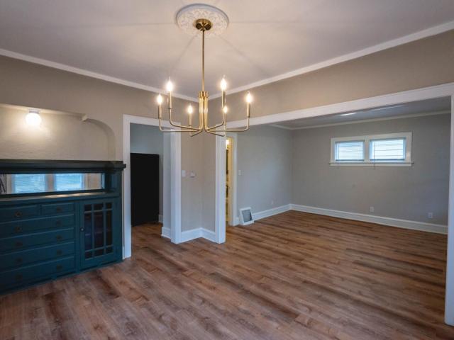 454 W Kilbourn Ave