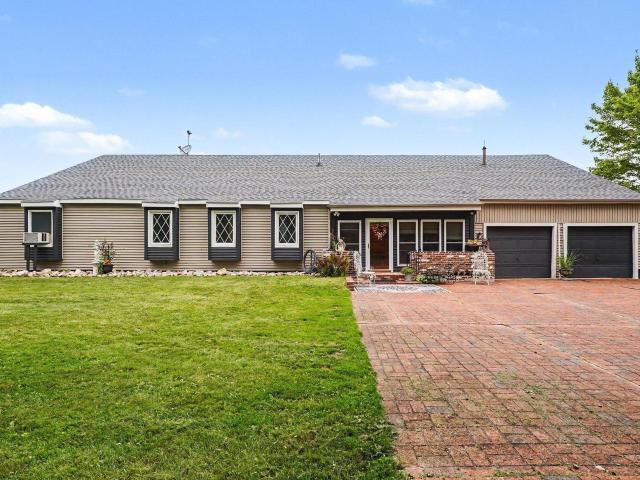 4559 E State