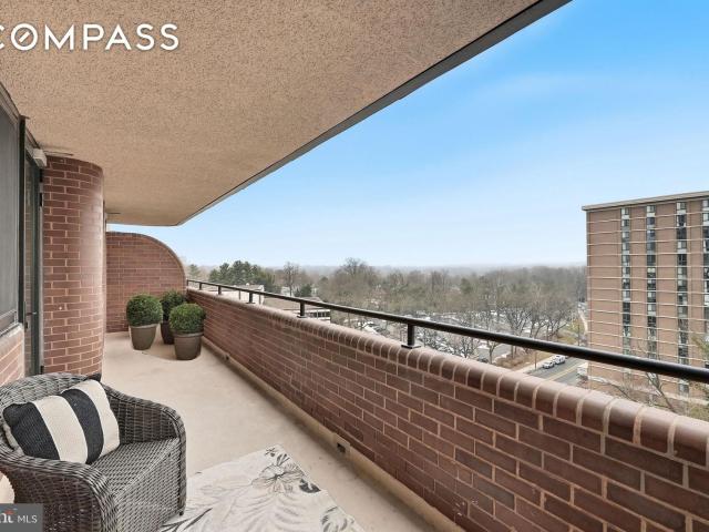 4550 N Park Ave 807, Chevy Chase, MD