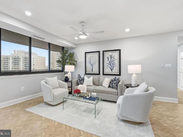 4550 N Park Avenue # 807
