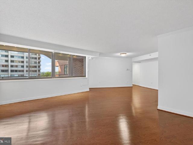 4550 N Park Avenue N # 914