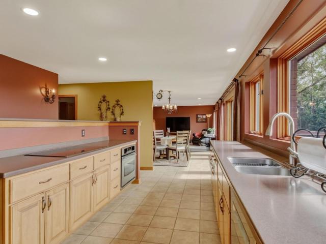 455 E Woodridge Drive