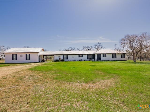 455 Suncrest Ln, Victoria, TX 77905 | MLS #571944