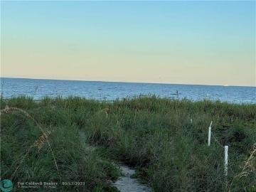 4564 El Mar Drive Unit 5, Lauderdale By The Sea, US, FL