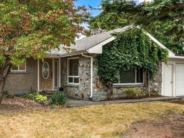 45695 Laura Crescent, Chilliwack, BC, V2R 3M7 house for sale | Listing ID R3163 | Royal LePage