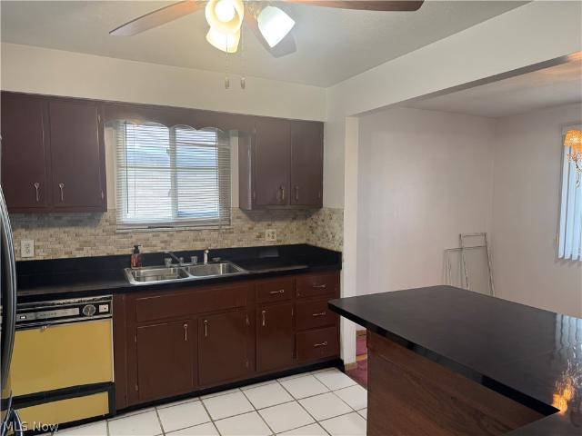 4569 W 144th Street