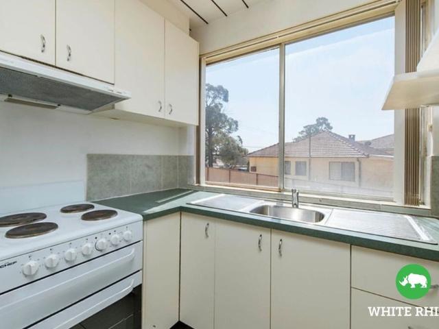 4/56 Crest Road, Queanbeyan