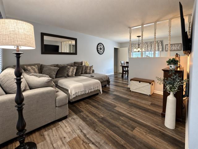456 Lakeland Dr