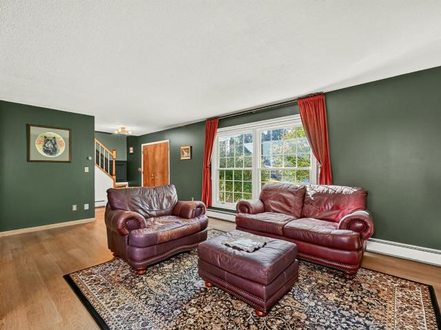 456 Valhalla Court NW