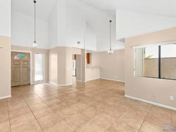 4576 Villas Drive
