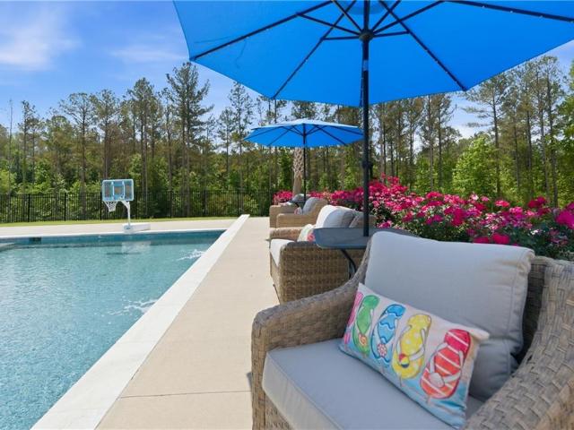 4577 Yellow Creek Road