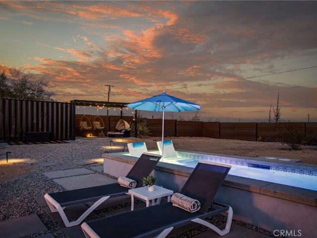 4571 Avenida La Flora Desierta