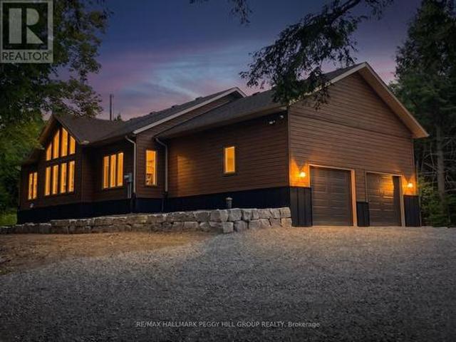 4571 Aspdin Road, Muskoka Lakes, ON, P0B 1M0 house for sale | Listing ID X13828 | Royal LePage