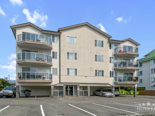 45729 Gaetz St Spacious Top Floor Two Bedroom Condo with Unobstructed Mountain Views Condo for Rent