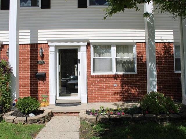45731 Kensington St, Utica, MI 48317