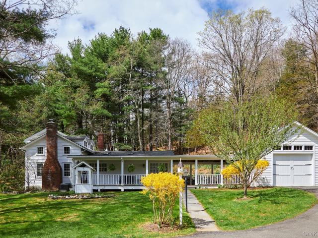 457 Round Lake Rd, Rhinebeck, NY 12572 | MLS #987569