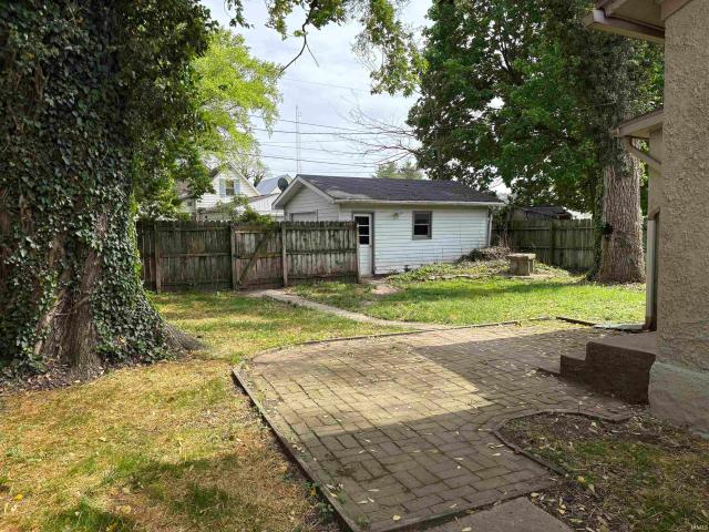 457 W 6th Street