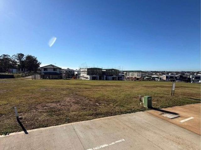 457sqm Vacant Registered Land in Oakville 12.5m Frontage