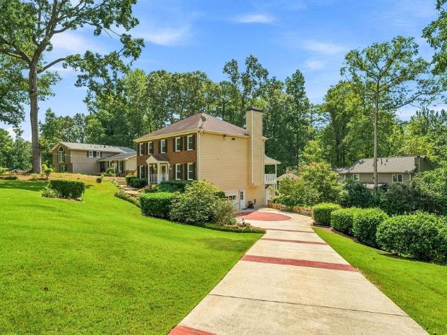 4585 Hunting Hound Lane