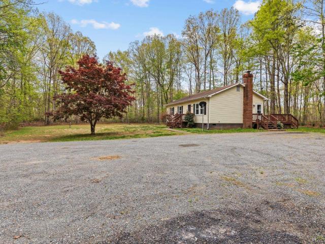 4586 spotswood trl