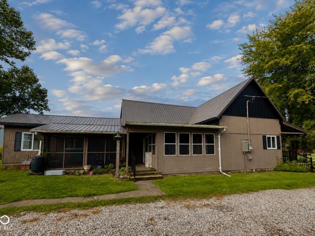 4589 N County Road 575 E
