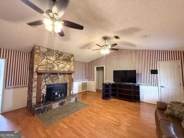 4582 Highway 133