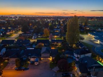 Greater Vancouver - Patio, Garden, Parking