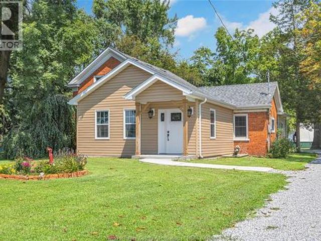 458 County Rd 34 West, Kingsville, ON, N8M 2X5 house for sale | Listing ID 26016 | Royal LePage