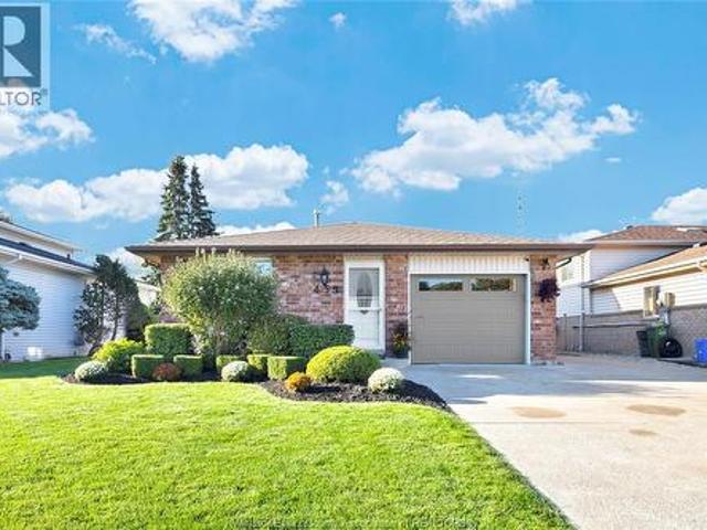 458 Desjardins, Belle River, ON, N0R 1A0 house for sale | Listing ID 26023 | Royal LePage