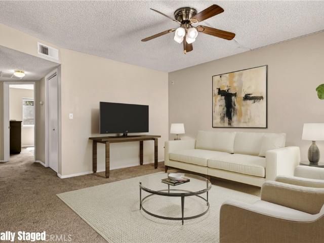 458 Nord Ave 12