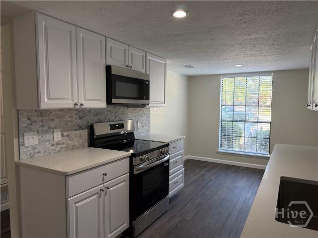 459 Mall Boulevard 88